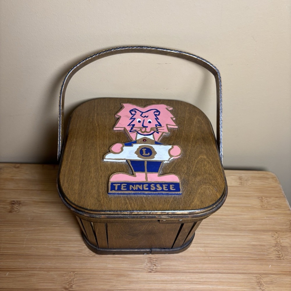 Caro-Nan Hand Painted Wooden Basket Purse‎ Tennessee Lions Club Logo Vintage